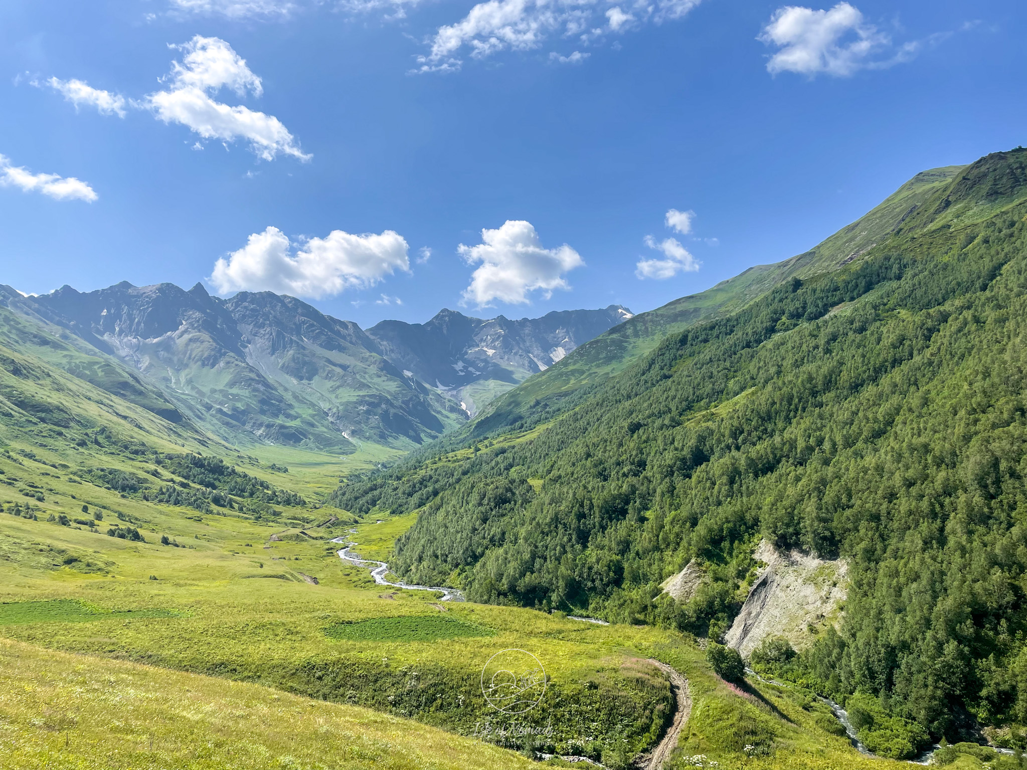 Half-way down the Zagari pass - nothing but untouched nature