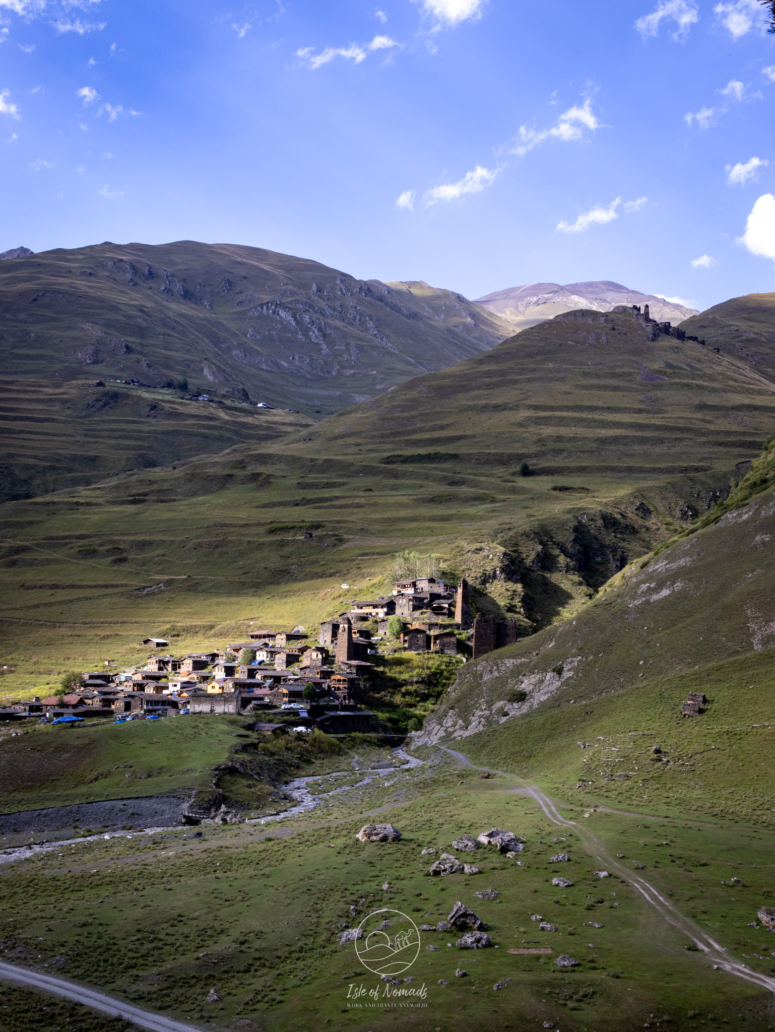 Dartlo seen from the other side of the river